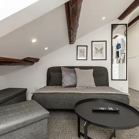 Immobirent - 5 Minuti Dal Mare - Centro Citta Апартаменты *